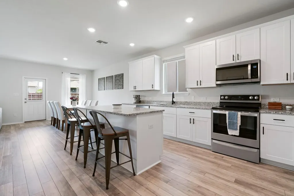 33 Snowy Plover Lane Leander TX 78641
