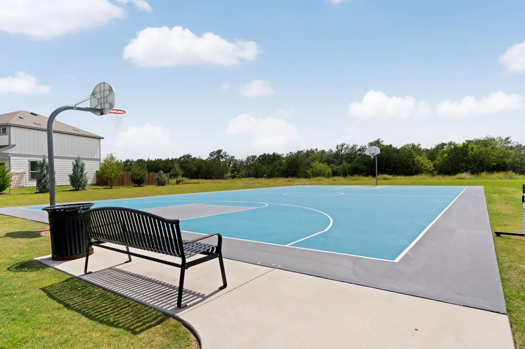 33 Snowy Plover Lane Leander TX 78641