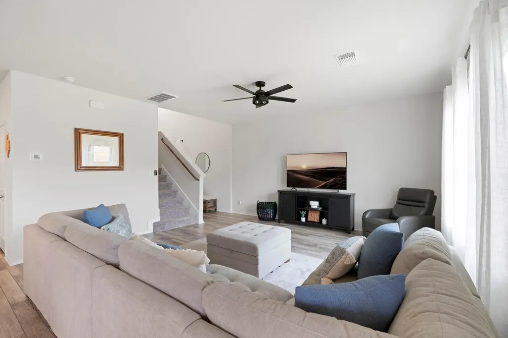 33 Snowy Plover Lane Leander TX 78641