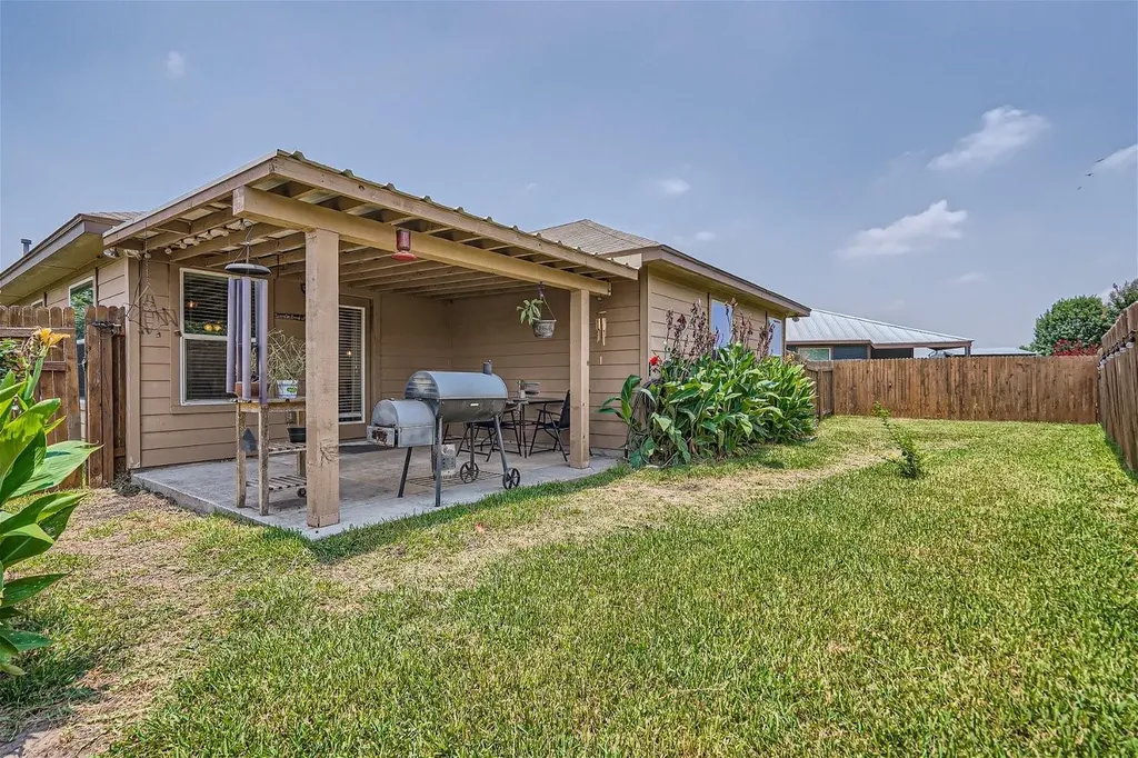 2404 Night Sky Cove Lockhart TX 78644