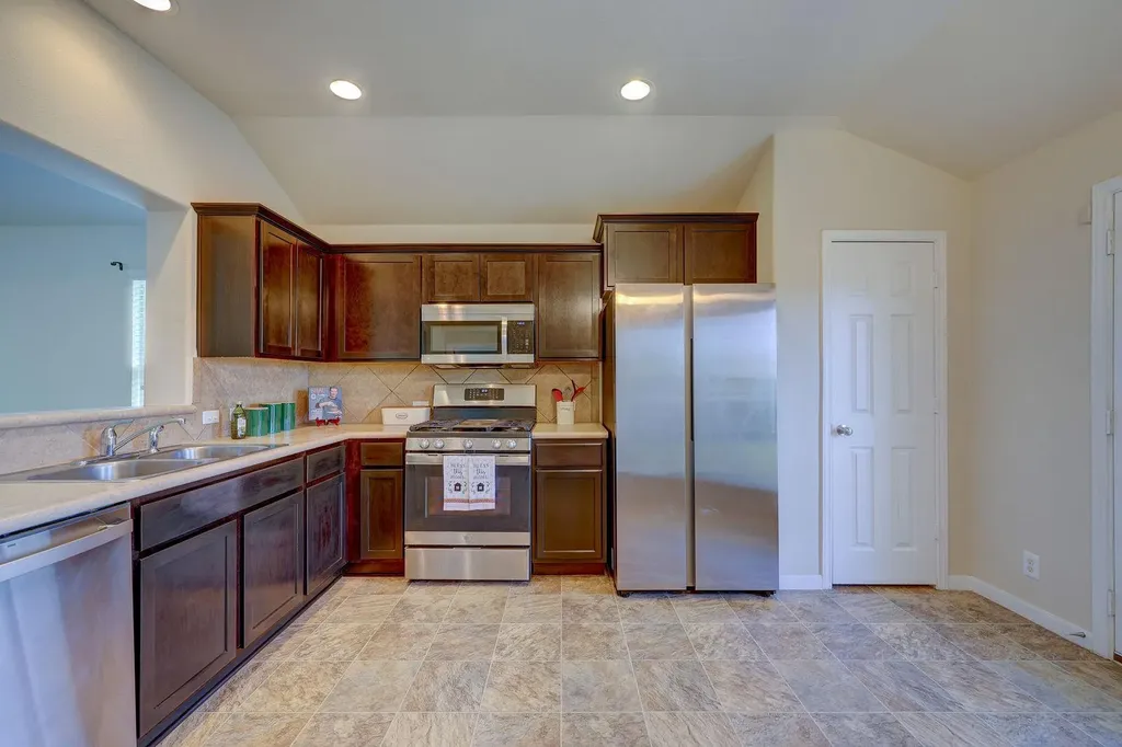 310 Wild Cat Drive Bastrop TX 78602