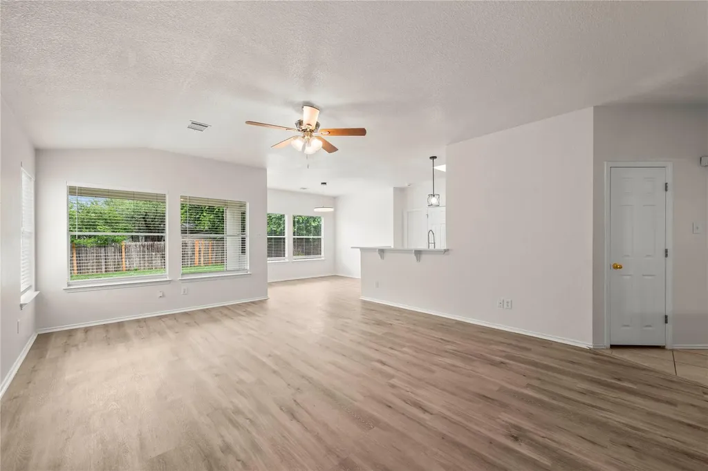 3920 Whitey Ford Way Round Rock TX 78665