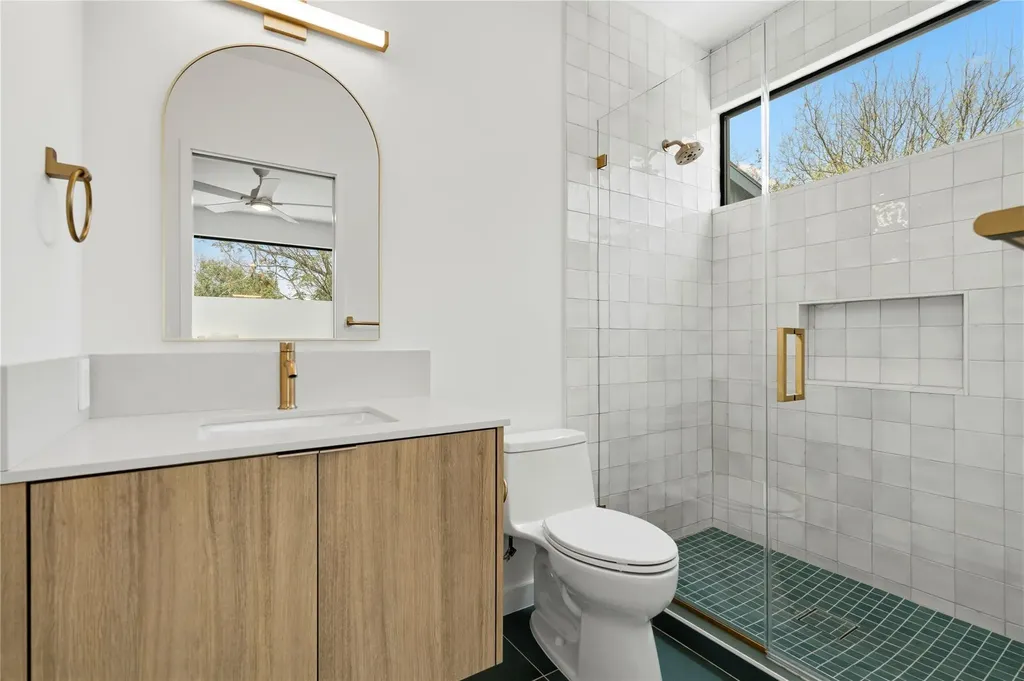 2306 S 2nd Street Austin TX 78704