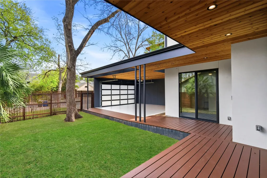 2306 S 2nd Street Austin TX 78704