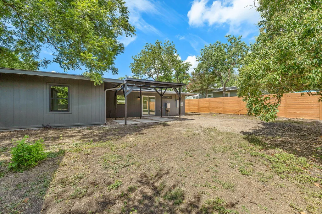 1400 Glencrest Drive Austin TX 78723