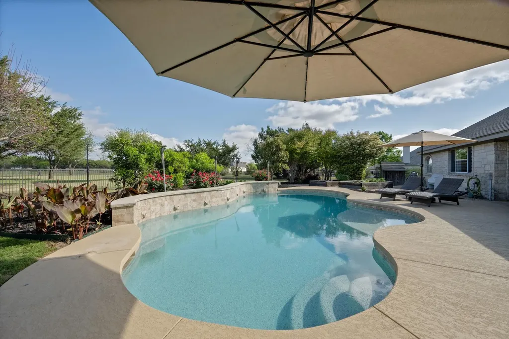 106 Starlight Trail Georgetown TX 78633