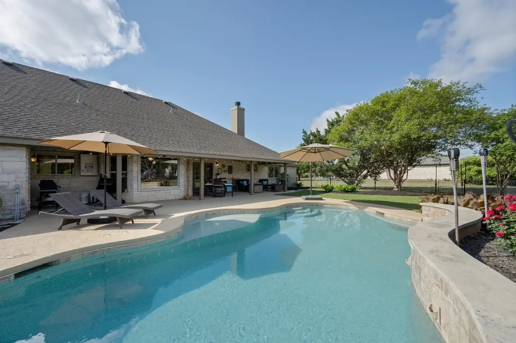 106 Starlight Trail Georgetown TX 78633