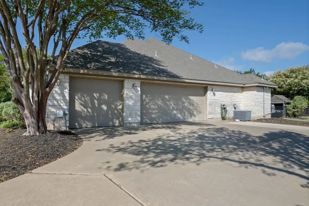 106 Starlight Trail Georgetown TX 78633