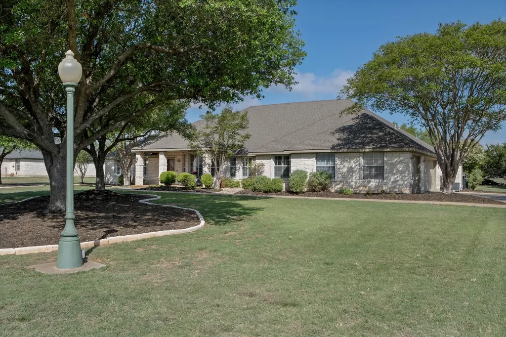 106 Starlight Trail Georgetown TX 78633
