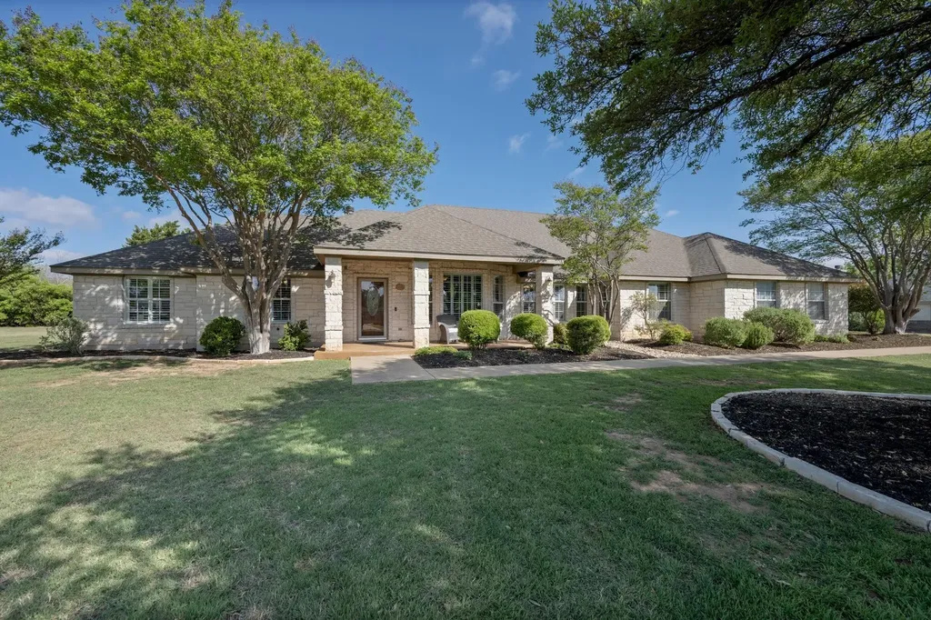 106 Starlight Trail Georgetown TX 78633