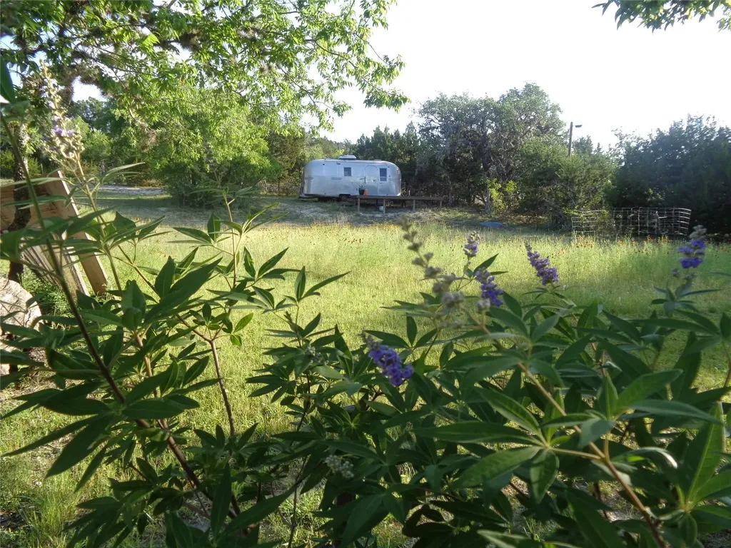 684 Stoneleigh Road Center Point TX 78010