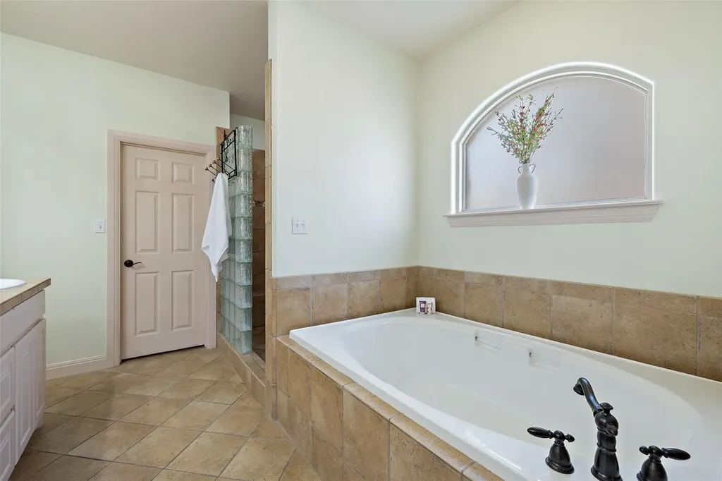 1120 Canyon View Road Dripping Springs TX 78620