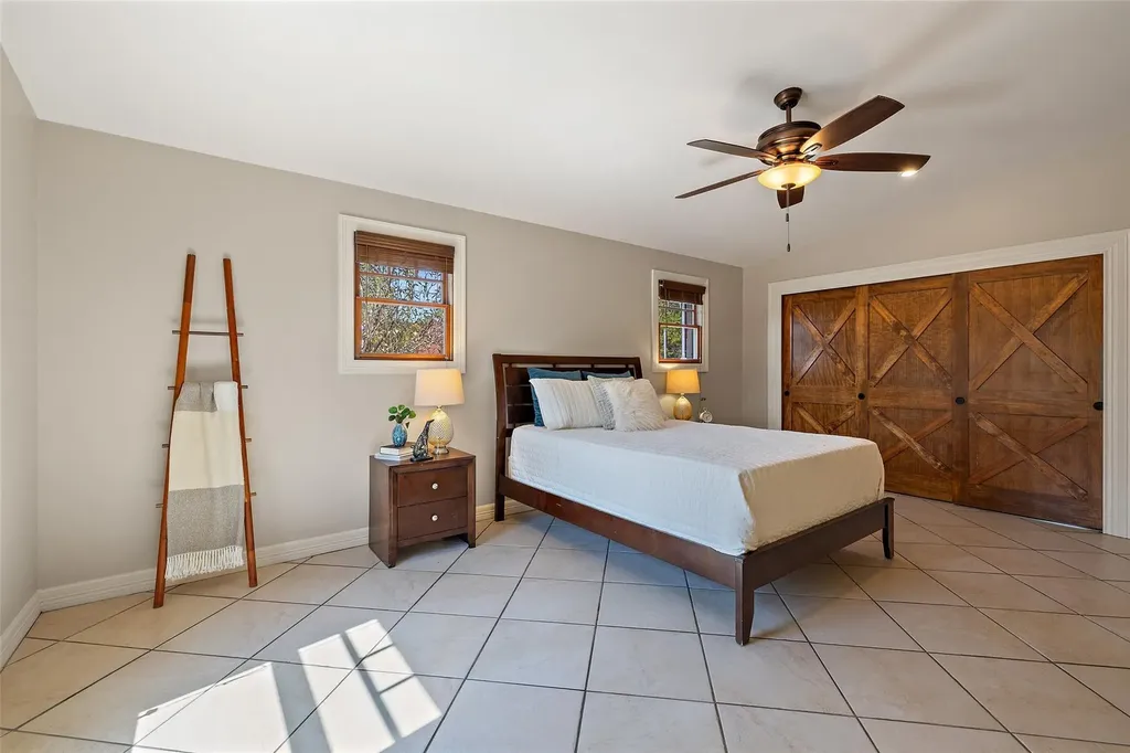 1120 Canyon View Road Dripping Springs TX 78620