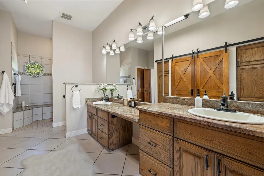 1120 Canyon View Road Dripping Springs TX 78620