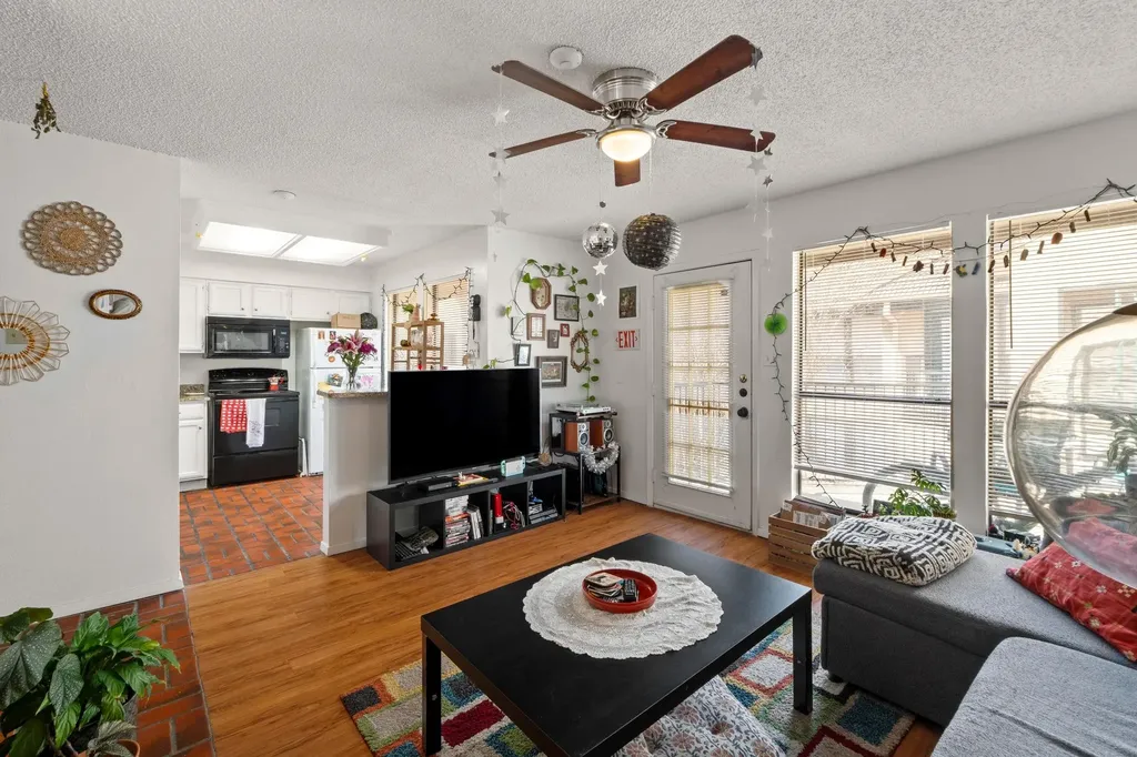2110 Rio Grande Street Austin TX 78705