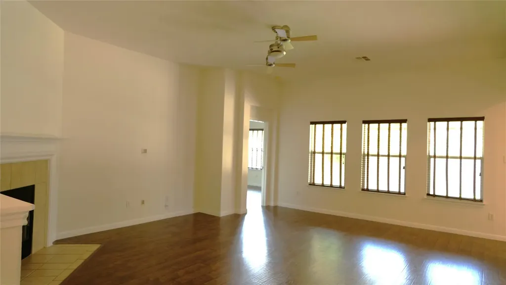 1536 Clary Sage Loop Round Rock TX 78665