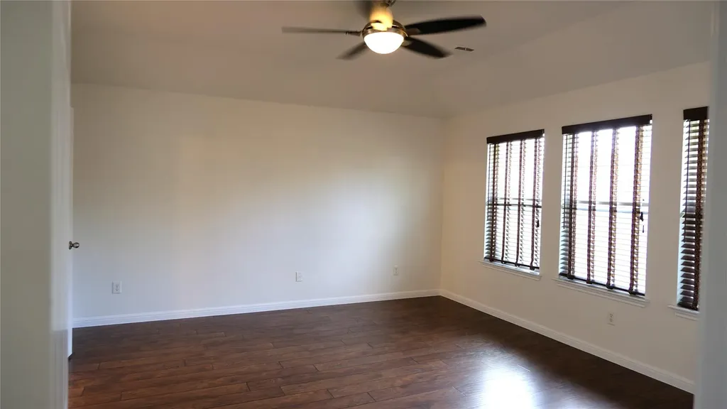 1536 Clary Sage Loop Round Rock TX 78665
