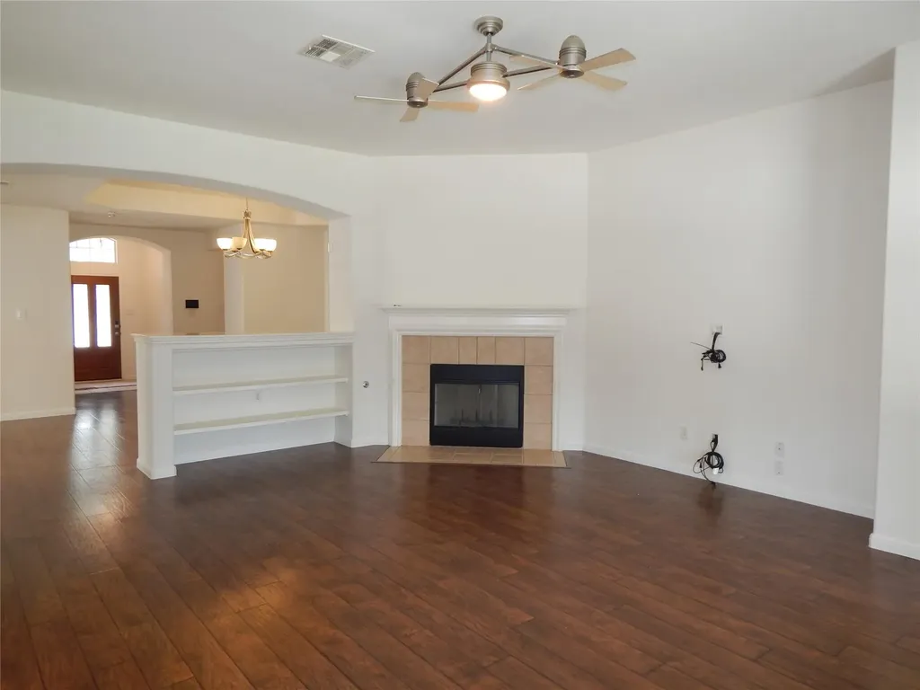 1536 Clary Sage Loop Round Rock TX 78665