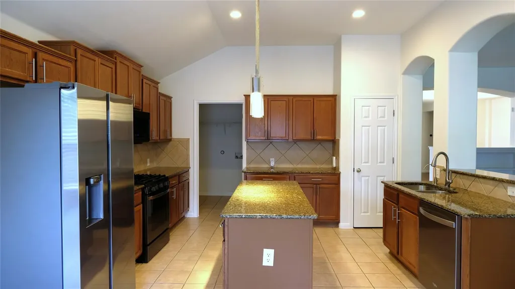 1536 Clary Sage Loop Round Rock TX 78665