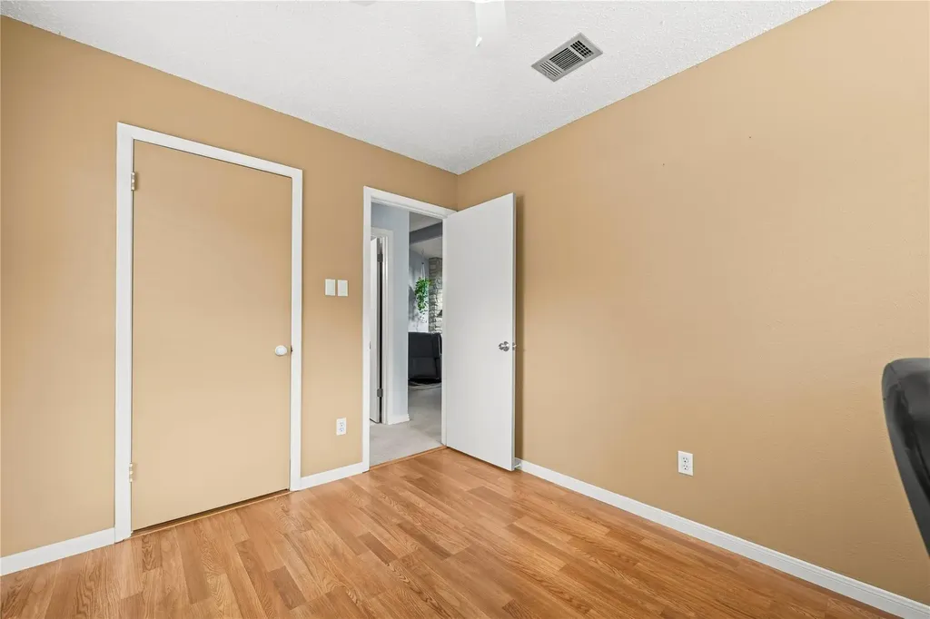 3908 Rolling Hill Round Rock TX 78681
