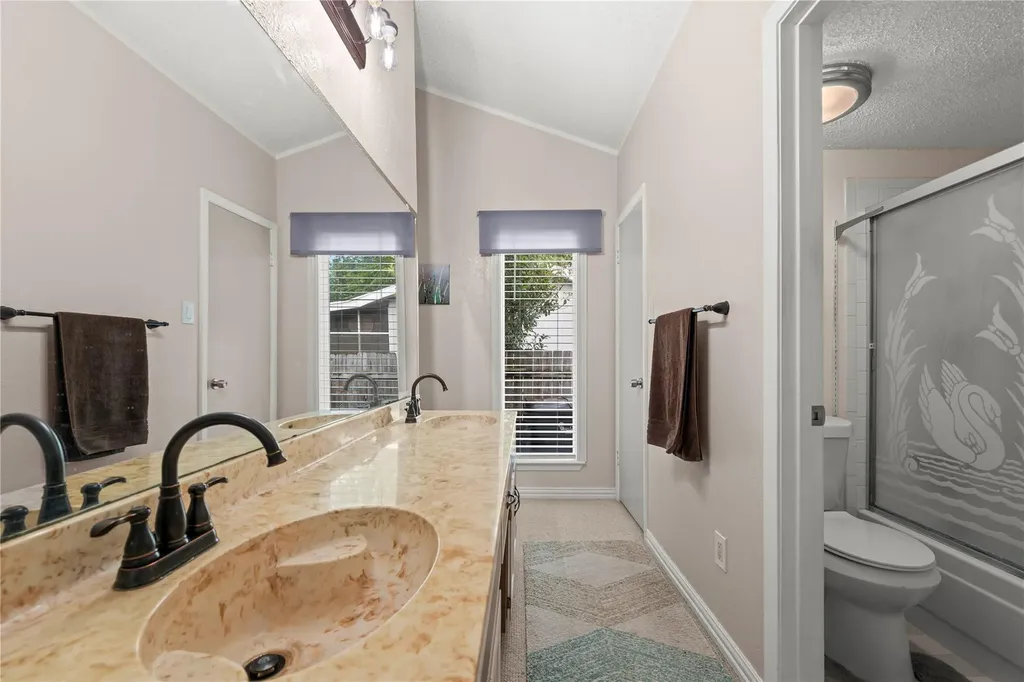 3908 Rolling Hill Round Rock TX 78681