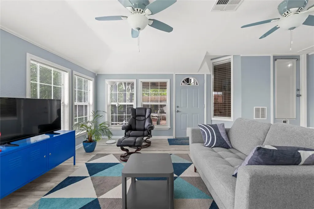 3908 Rolling Hill Round Rock TX 78681