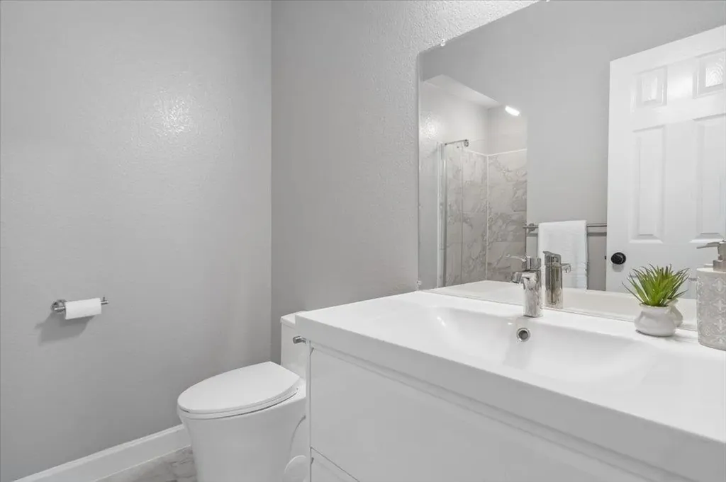 10801 Beachmont Lane Austin TX 78739