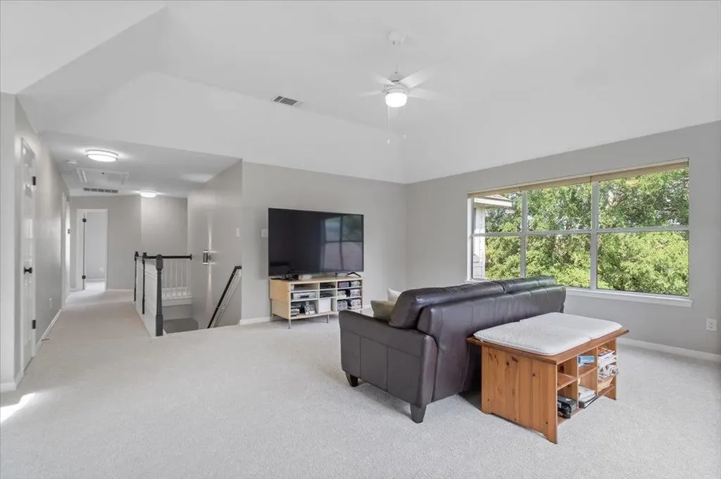 10801 Beachmont Lane Austin TX 78739
