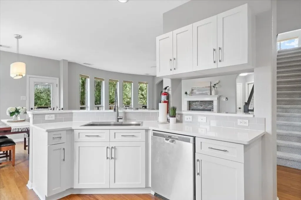 10801 Beachmont Lane Austin TX 78739