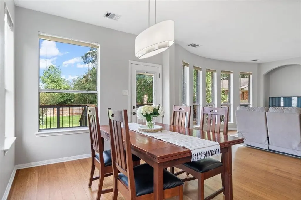 10801 Beachmont Lane Austin TX 78739