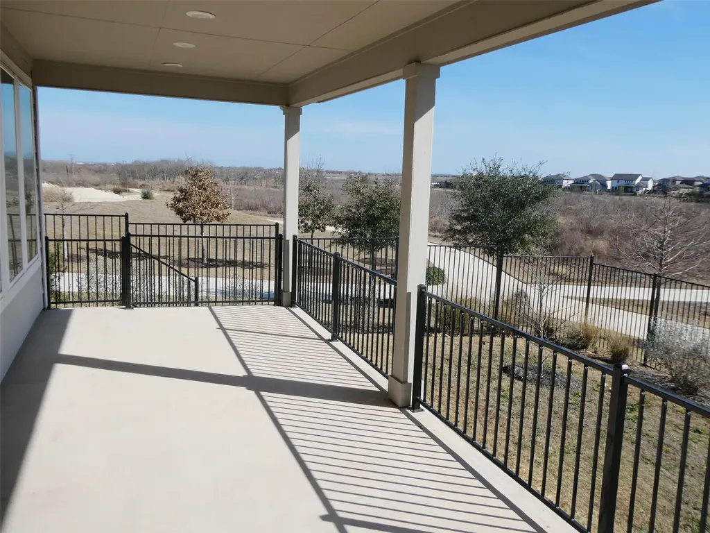 8621 Thompson Teal Trail Austin TX 78744