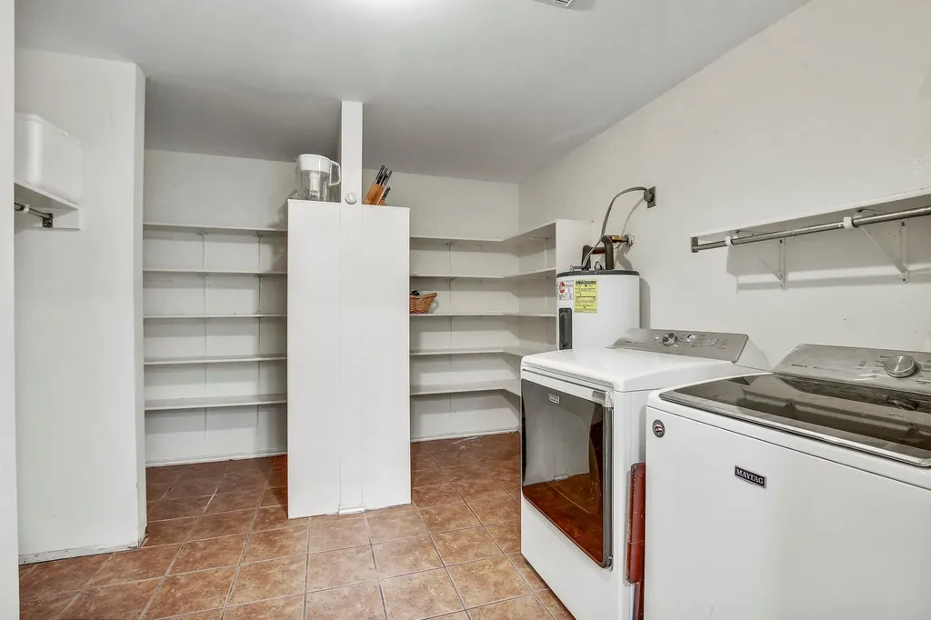 1317 Bradbury Lane Austin TX 78753