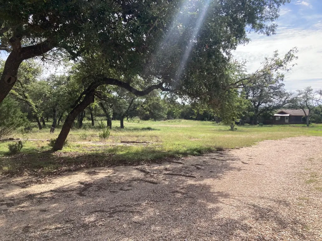 1050 Harmon Hills Road Dripping Springs TX 78620