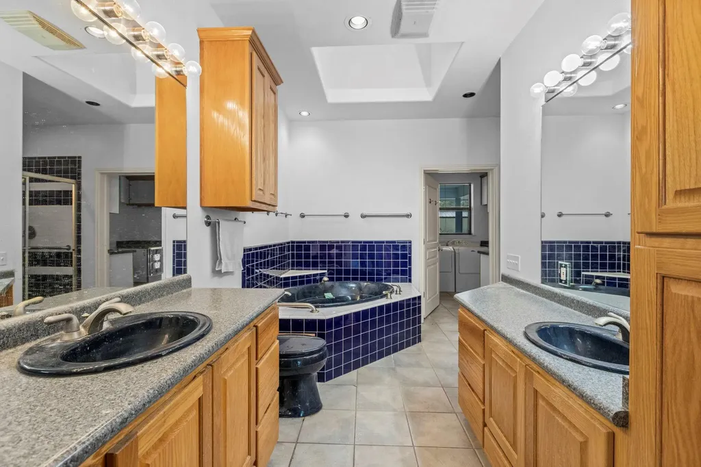 313 Lagoon Loop Horseshoe Bay TX 78657