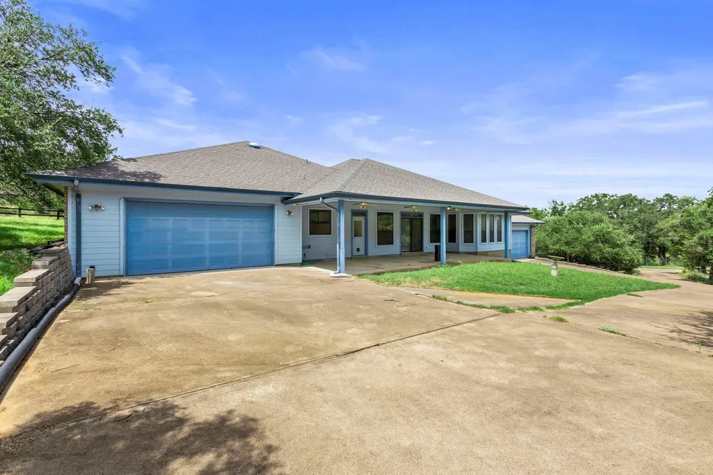 313 Lagoon Loop Horseshoe Bay TX 78657