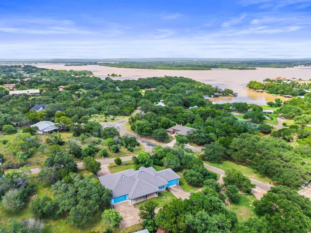 313 Lagoon Loop Horseshoe Bay TX 78657