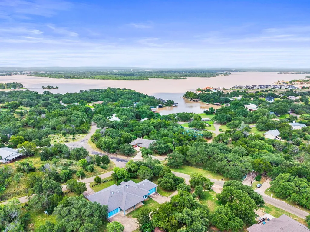 313 Lagoon Loop Horseshoe Bay TX 78657