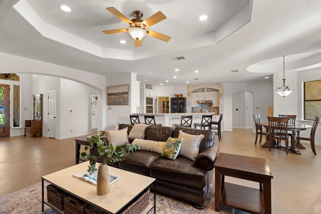 1426 Shelton Ranch Road Dripping Springs TX 78620