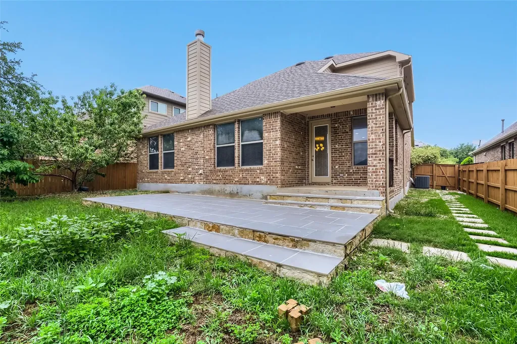 176 Venice Cove Austin TX 78737