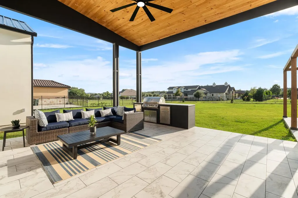 178 Dally Court Dripping Springs TX 78620