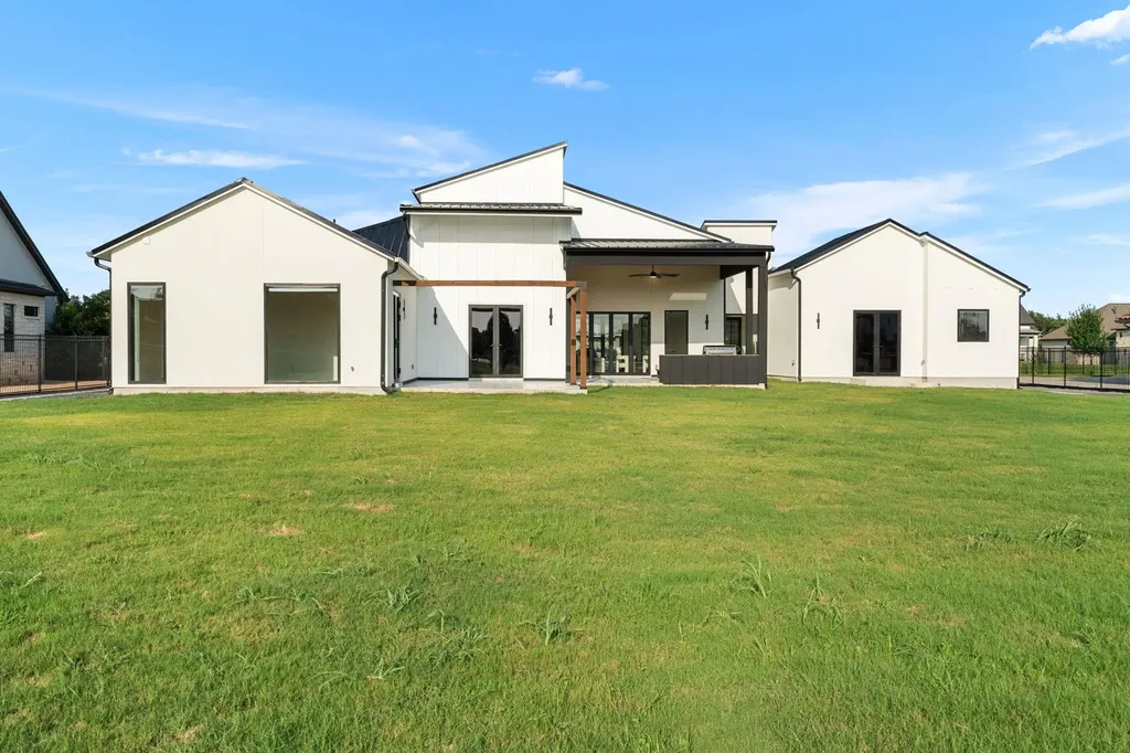 178 Dally Court Dripping Springs TX 78620