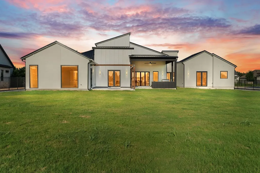 178 Dally Court Dripping Springs TX 78620