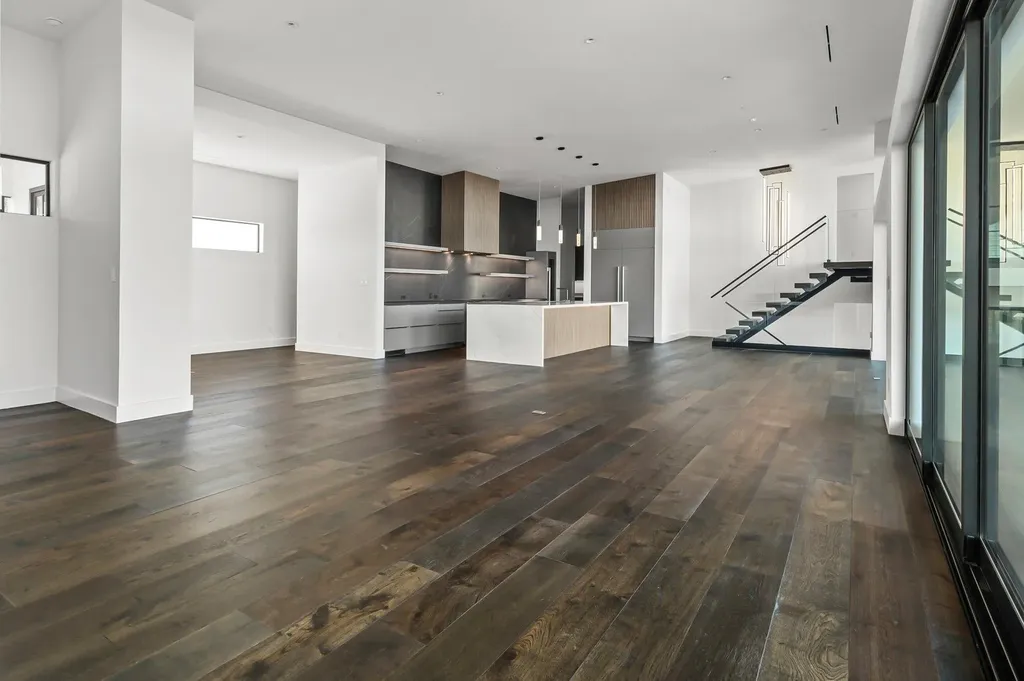 1702 Moonlight Trace Spicewood TX 78669