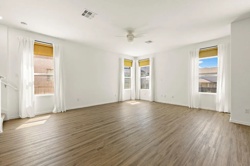 8002 Prairie Rye Drive Lago Vista TX 78645