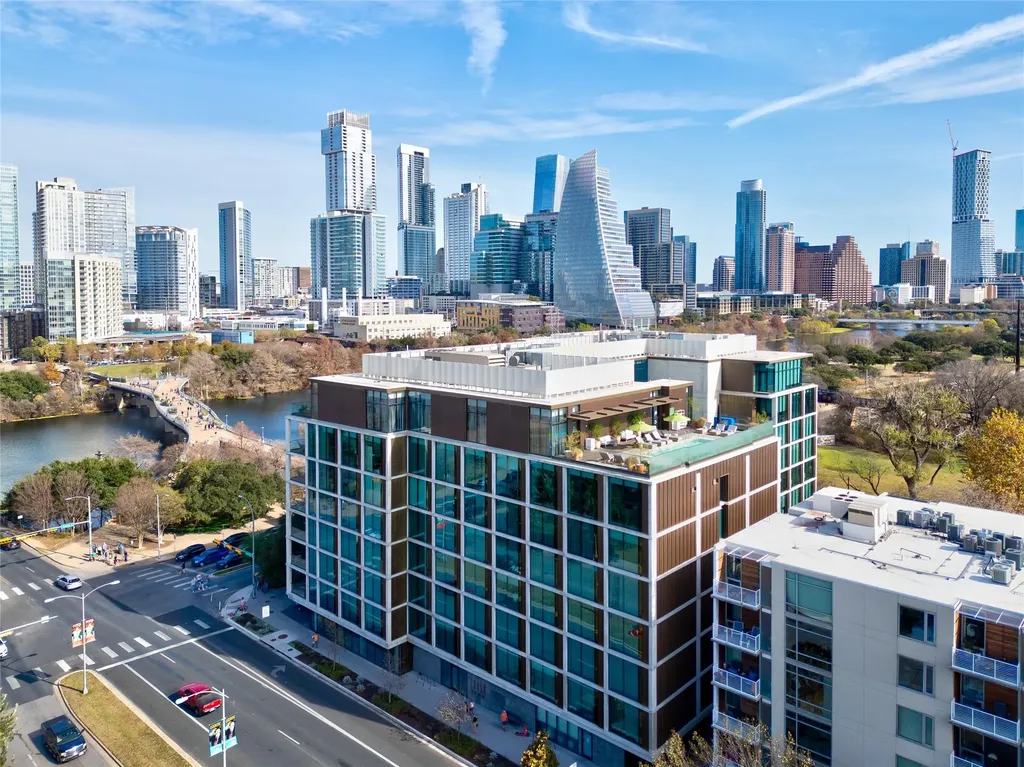 1211 W Riverside Drive W Austin TX 78704