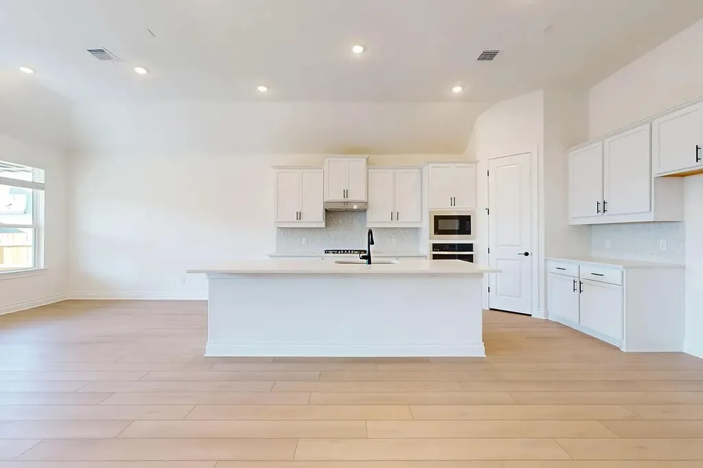 1208 White Daisy Lane Georgetown TX 78628