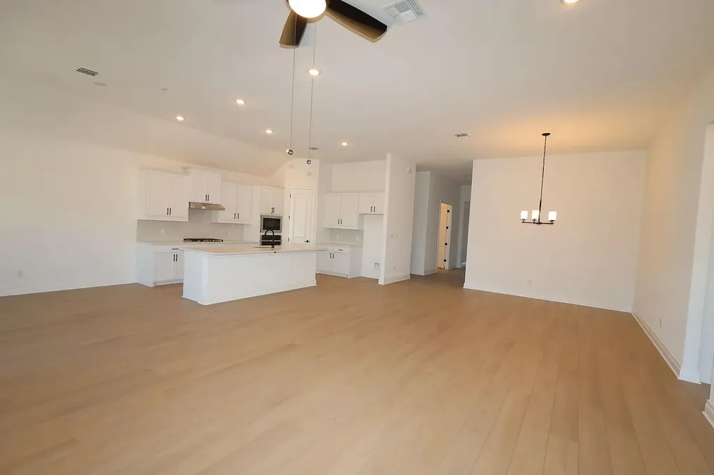 1208 White Daisy Lane Georgetown TX 78628