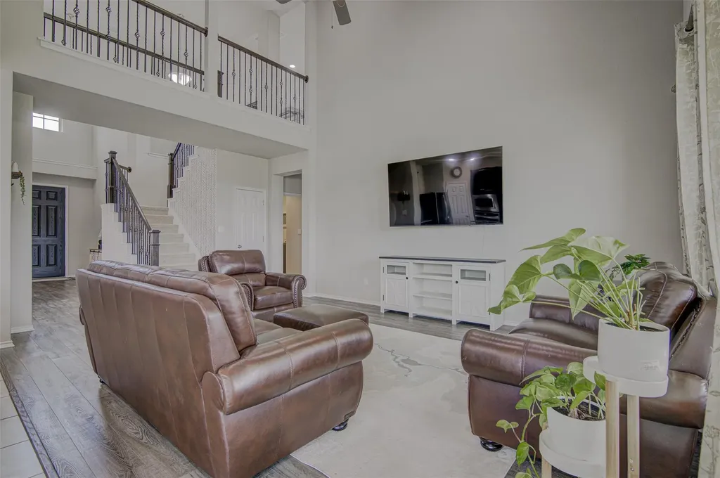 2012 La Gabriella Lane Leander TX 78641
