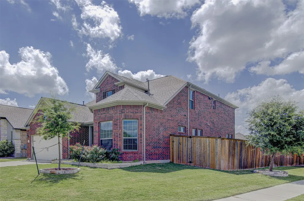 2012 La Gabriella Lane Leander TX 78641