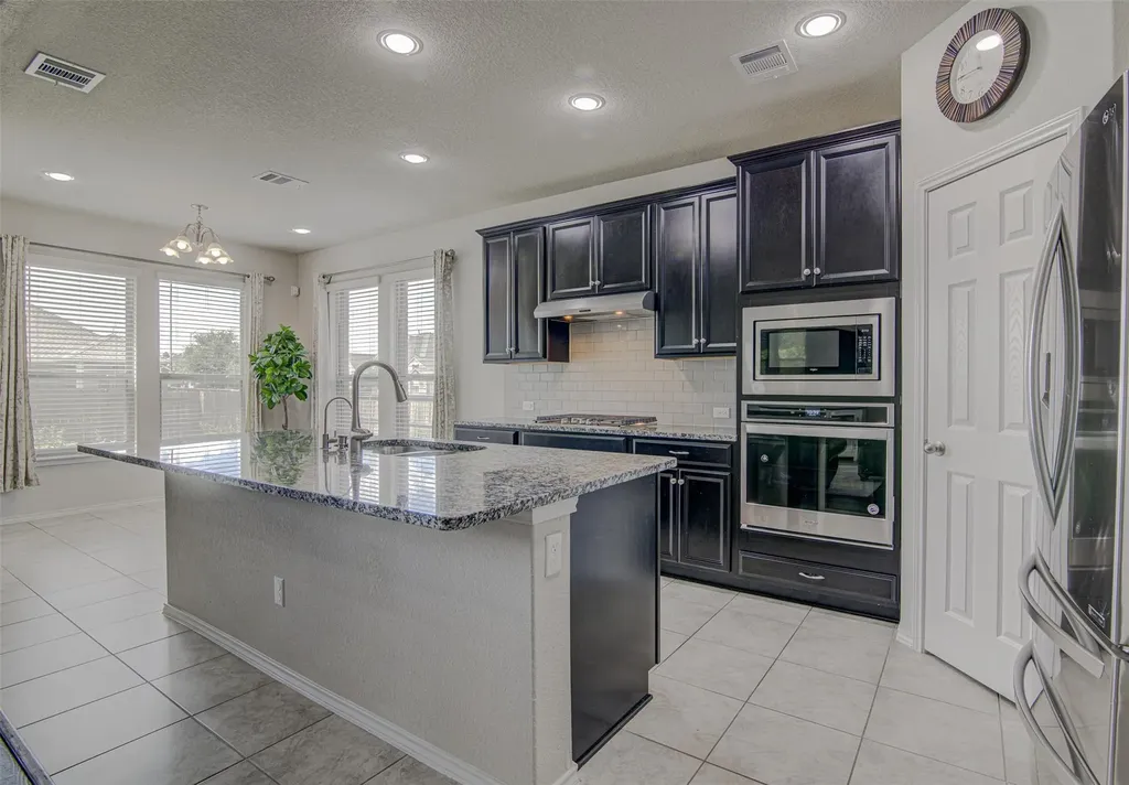 2012 La Gabriella Lane Leander TX 78641